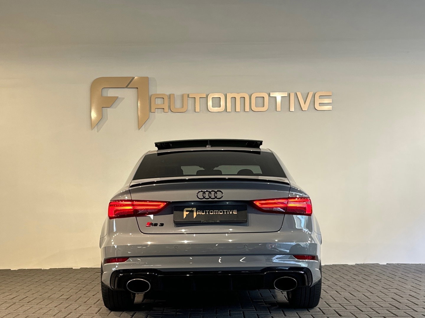 Audi RS3 Limousine 2.5 TFSI quattro Pano|RS Seat|Keyless|B&O