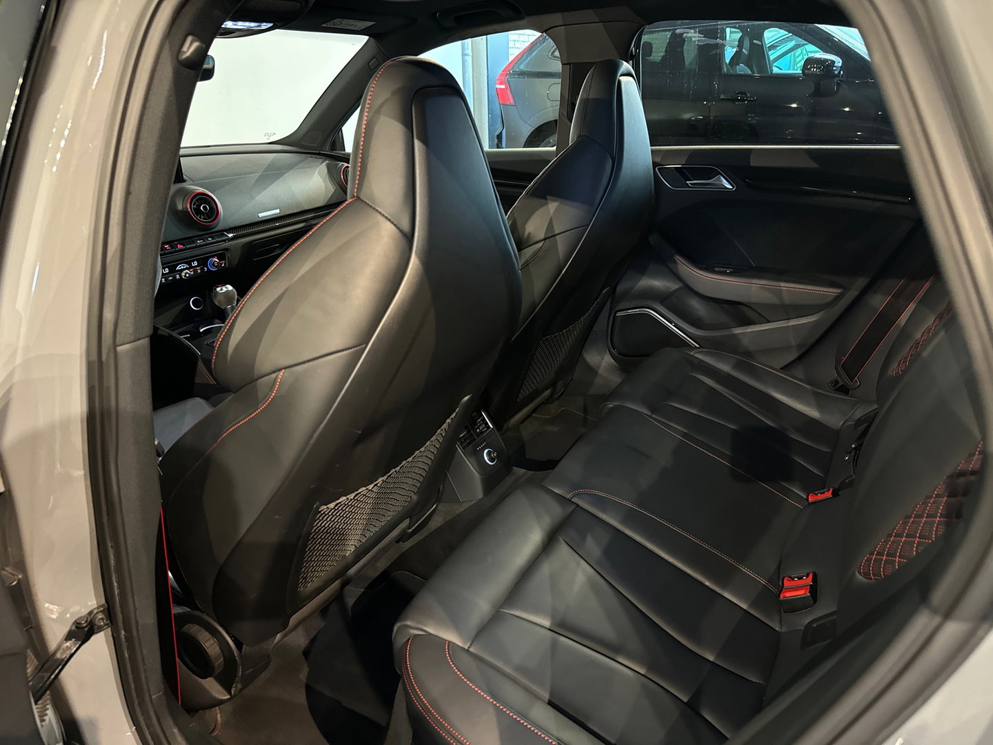 Audi RS3 Limousine 2.5 TFSI quattro Pano|RS Seat|Keyless|B&O