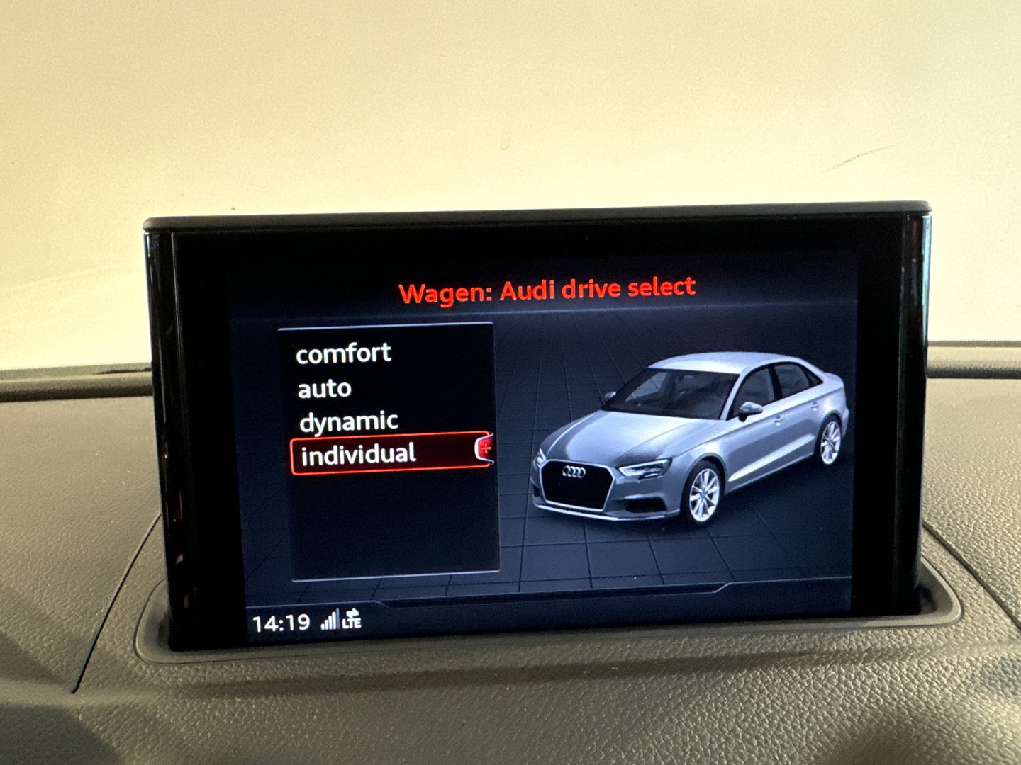 Audi RS3 Limousine 2.5 TFSI quattro Pano|RS Seat|Keyless|B&O