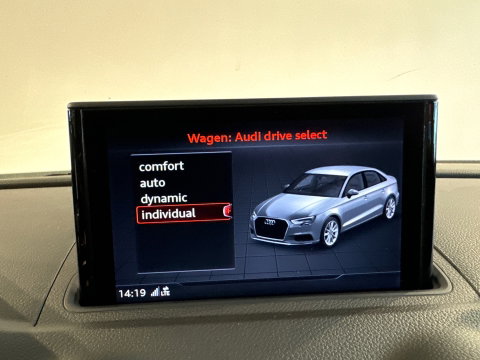 Audi RS3 Limousine 2.5 TFSI quattro Pano|RS Seat|Keyless|B&O