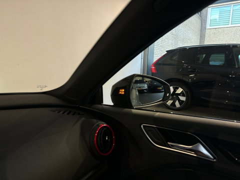 Audi RS3 Limousine 2.5 TFSI quattro Pano|RS Seat|Keyless|B&O