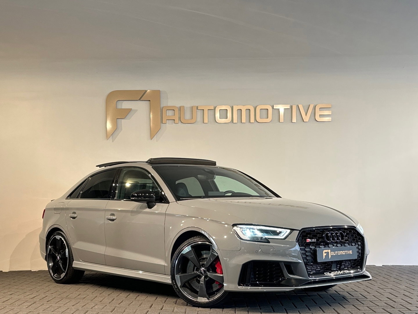 Audi RS3 Limousine 2.5 TFSI quattro Pano|RS Seat|Keyless|B&O