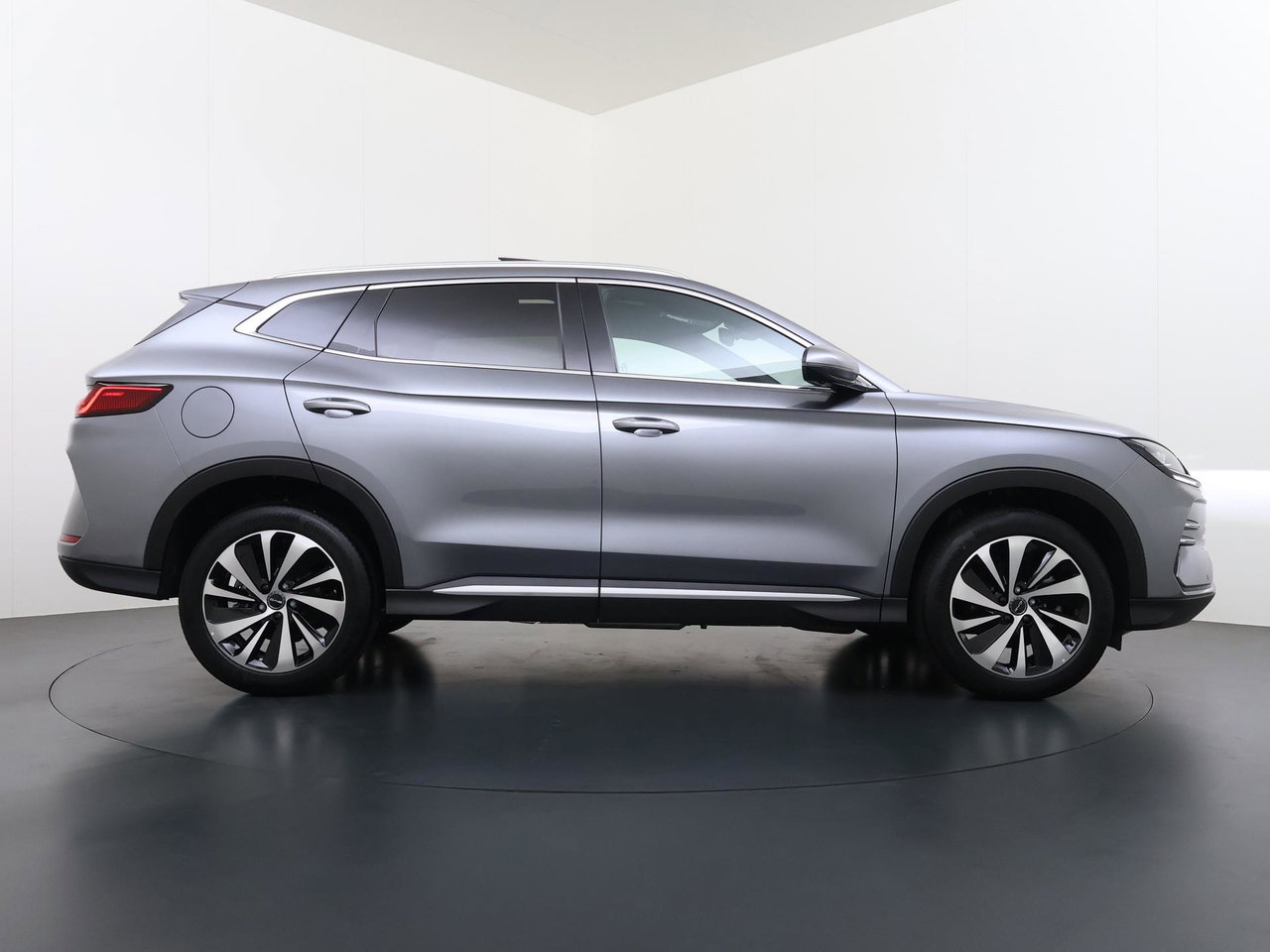 BYD SEAL U