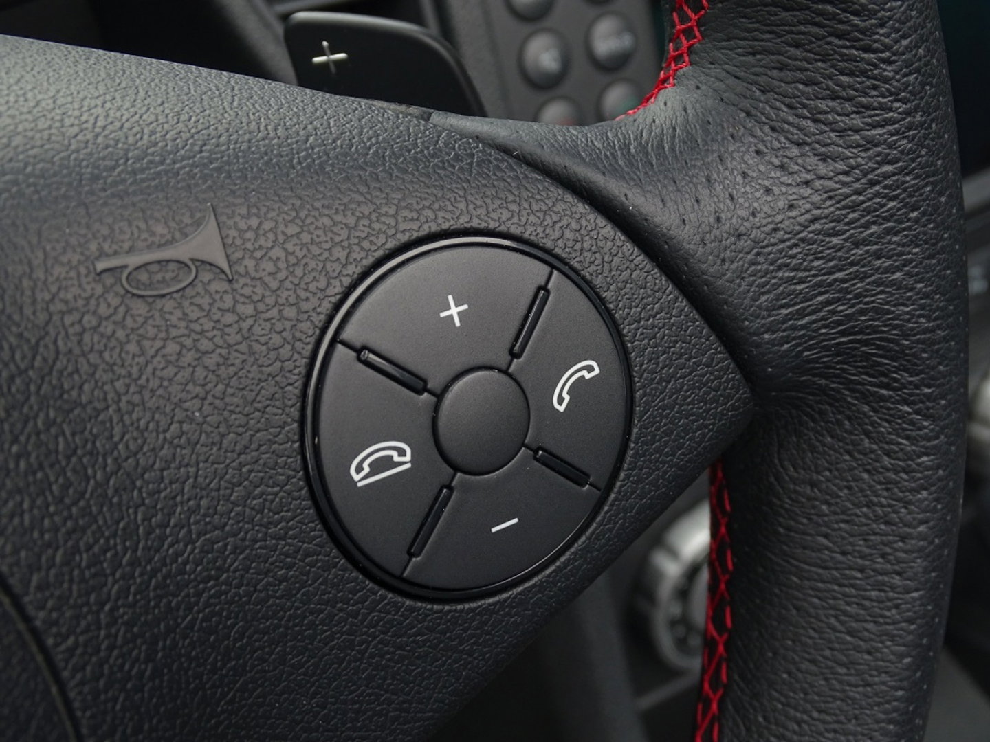 Mercedes-Benz SLK 350 305PK V6 AMG / Harman Kardon / nappa / Roadster / LED