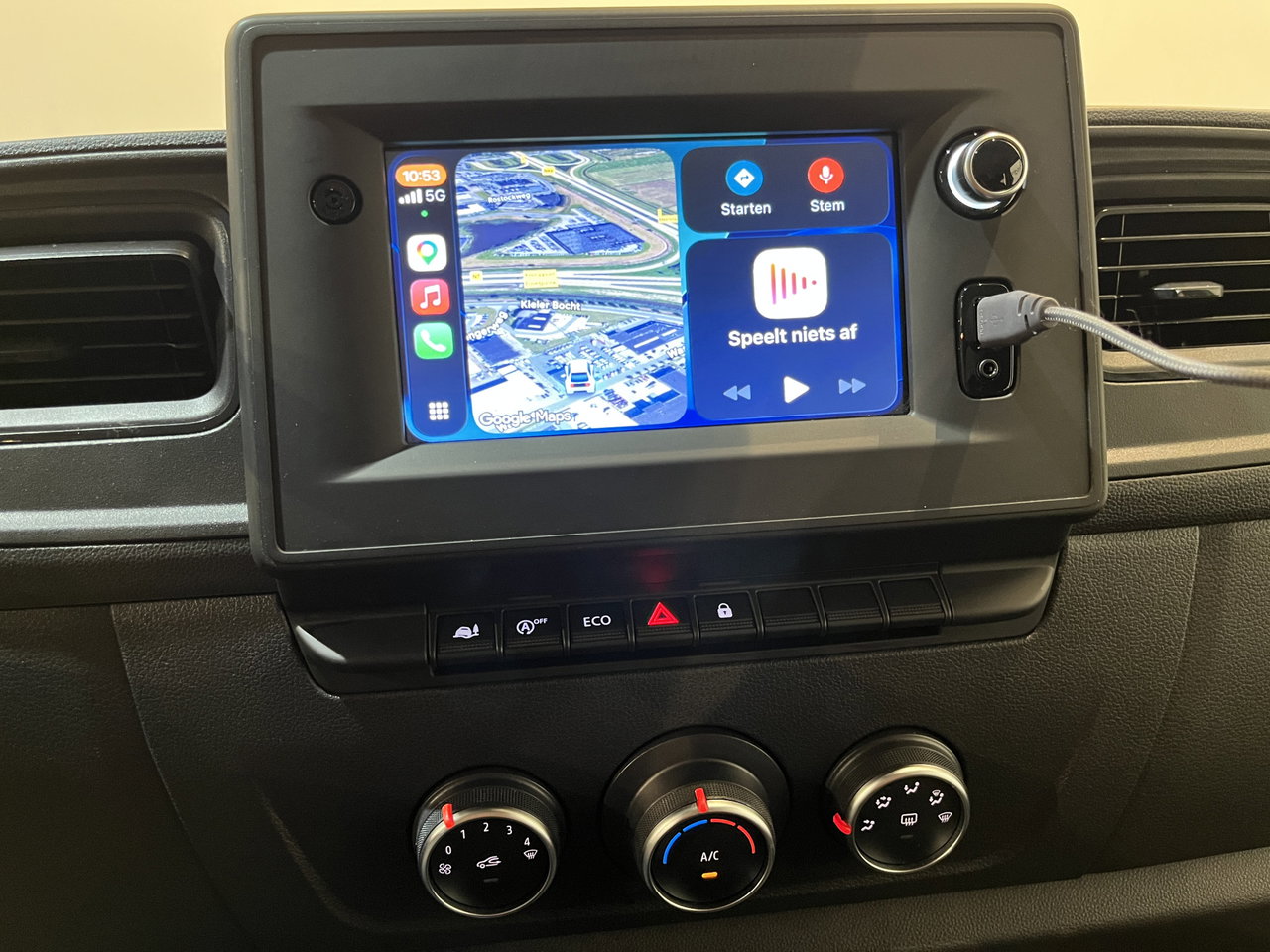 Nissan Interstar