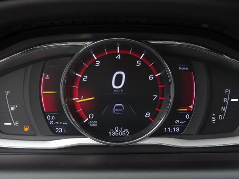 Volvo XC60 2.0 T5 FWD Polar+ 245PK / R-Design / LED