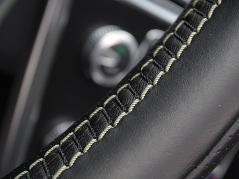 Volvo XC60 2.0 T5 FWD Polar+ 245PK / R-Design / LED