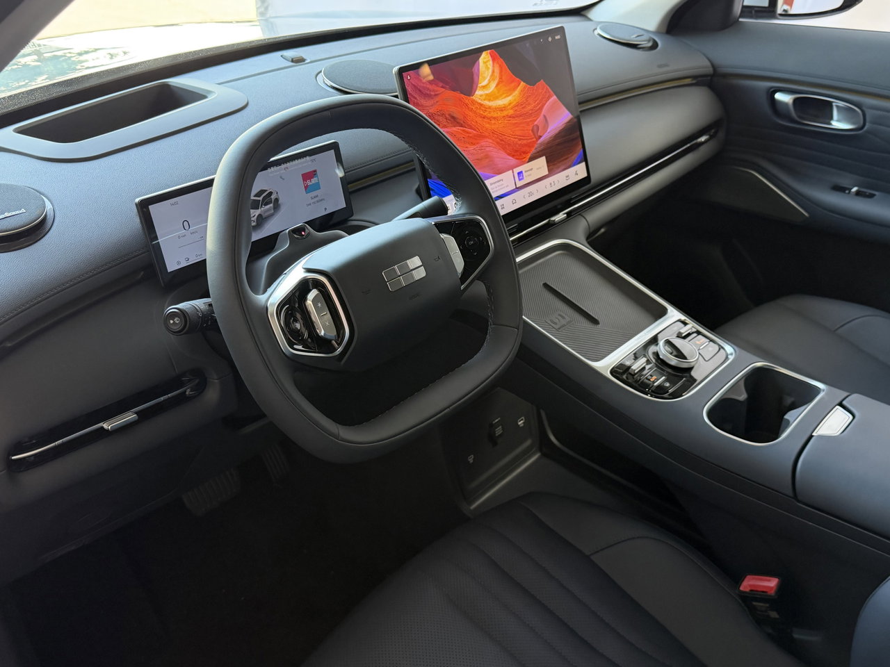 Geely Starray EM-i