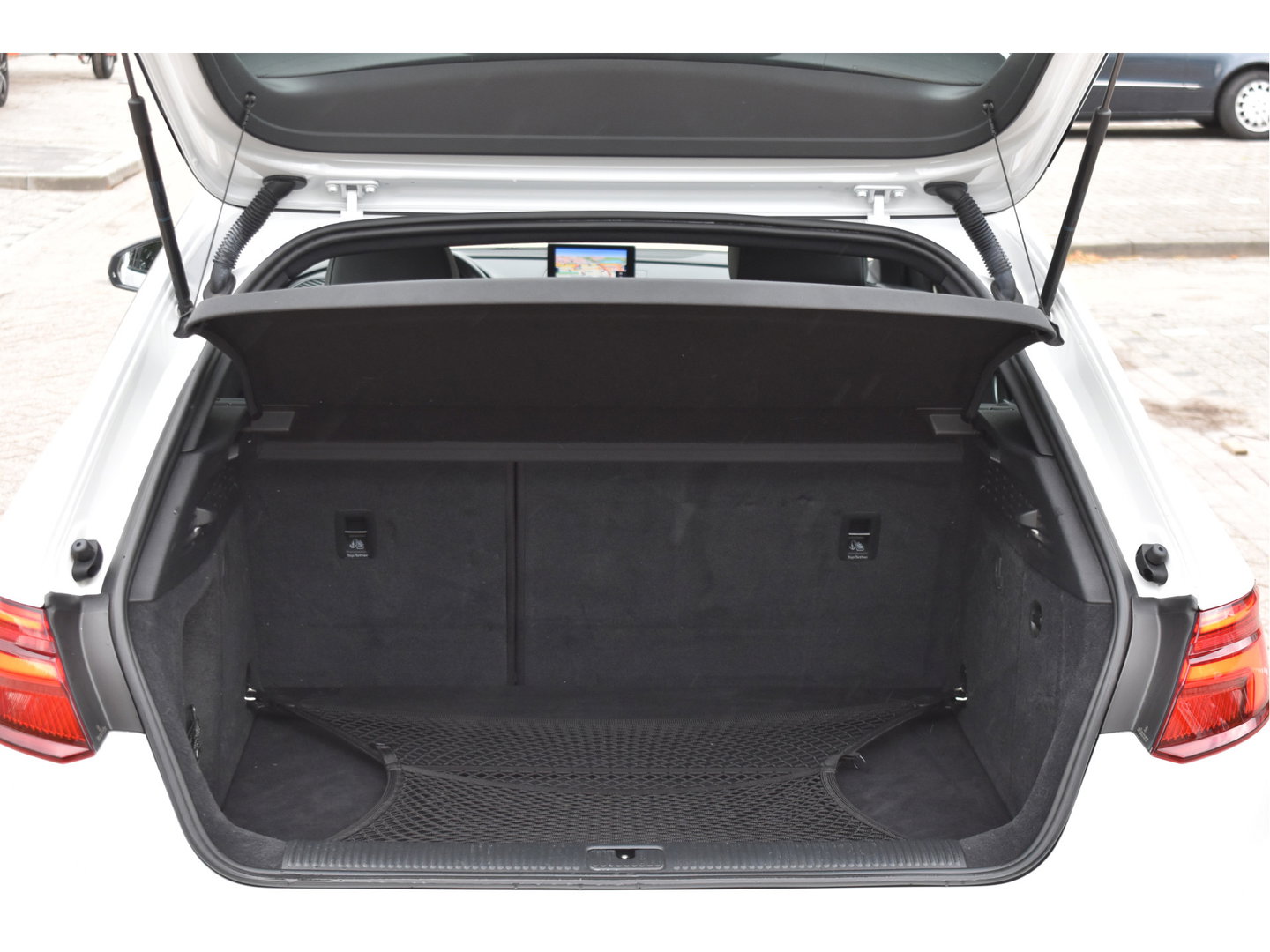 Audi A3 Sportback 1.5 TFSI CoD Sport S Line Edition 150 pk | NL-Auto | Open dak | Carplay | Adapt.Cruise Control | Navi | Full LED | Onderh.historie