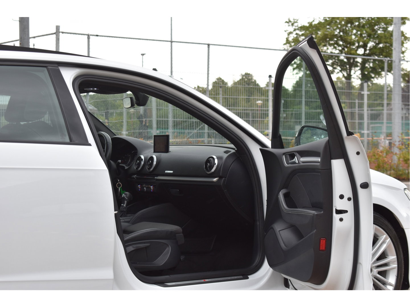Audi A3 Sportback 1.5 TFSI CoD Sport S Line Edition 150 pk | NL-Auto | Open dak | Carplay | Adapt.Cruise Control | Navi | Full LED | Onderh.historie