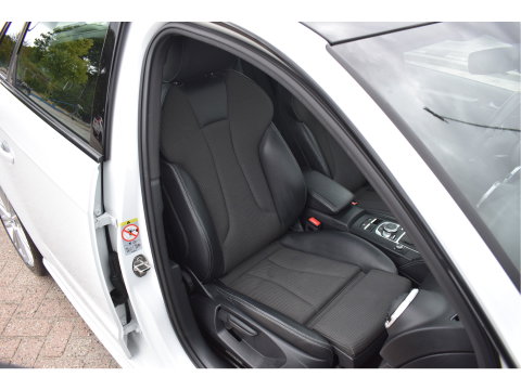 Audi A3 Sportback 1.5 TFSI CoD Sport S Line Edition 150 pk | NL-Auto | Open dak | Carplay | Adapt.Cruise Control | Navi | Full LED | Onderh.historie