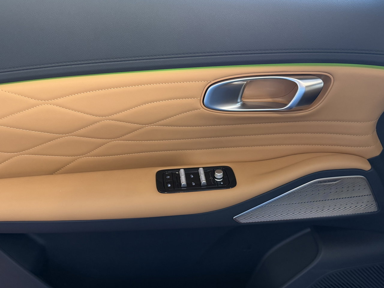 Geely Starray EM-i