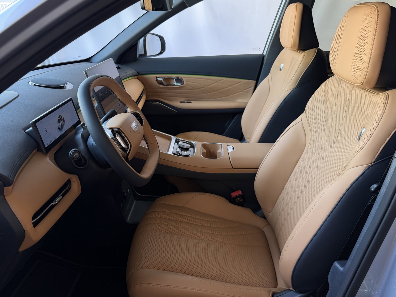 Geely Starray EM-i