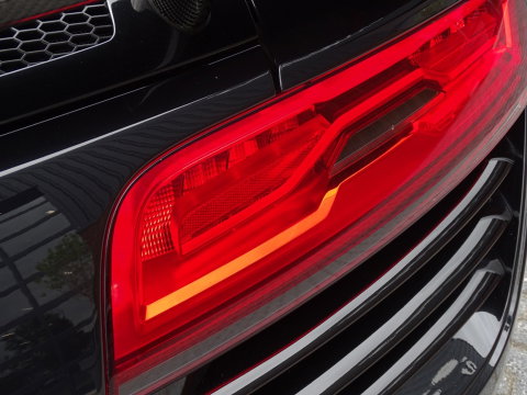 Audi R8 4.2 V8 FSI 421PK / Carbon / Liftsysteem / LED / B&O