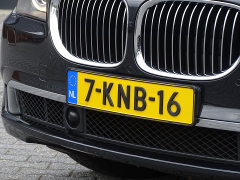 BMW 7 Serie 740i 326PK / High ex. / Individual VIP / softclose / LED