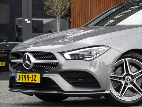 Mercedes-Benz CLA-Klasse Shooting Brake 250 225PK AMG / panorama / *NAP*