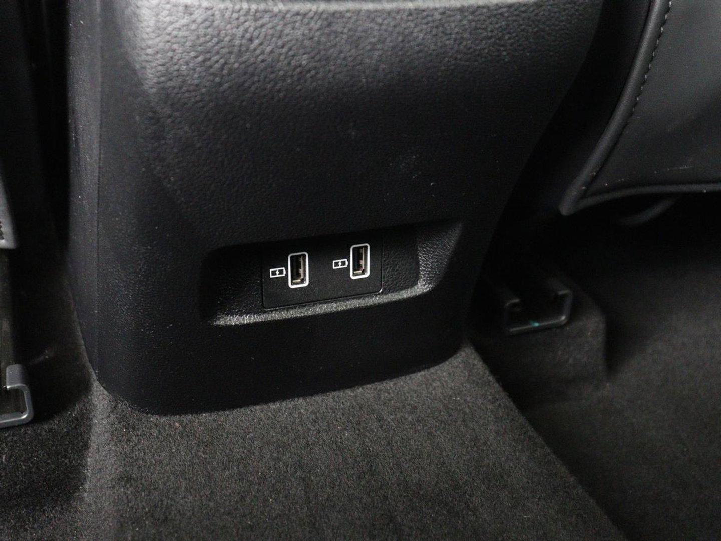 MG EHS 1.5 TGDI Luxury