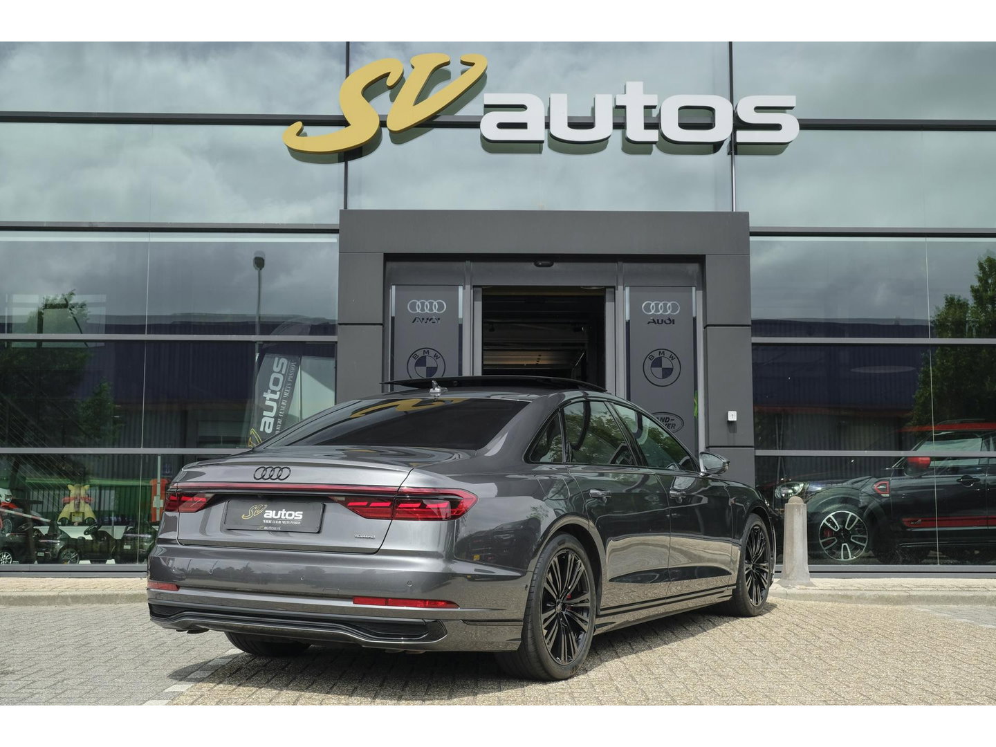 Audi A8 60 TFSIe 462pk S-Line Quattro Panoramdak *BTW* B&O 3d 4-Wielsturing RS stoelen Luchtvering Massage Stoelkoeling