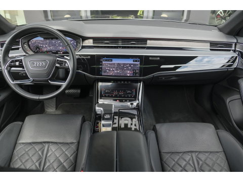 Audi A8 60 TFSIe 462pk S-Line Quattro Panoramdak *BTW* B&O 3d 4-Wielsturing RS stoelen Luchtvering Massage Stoelkoeling