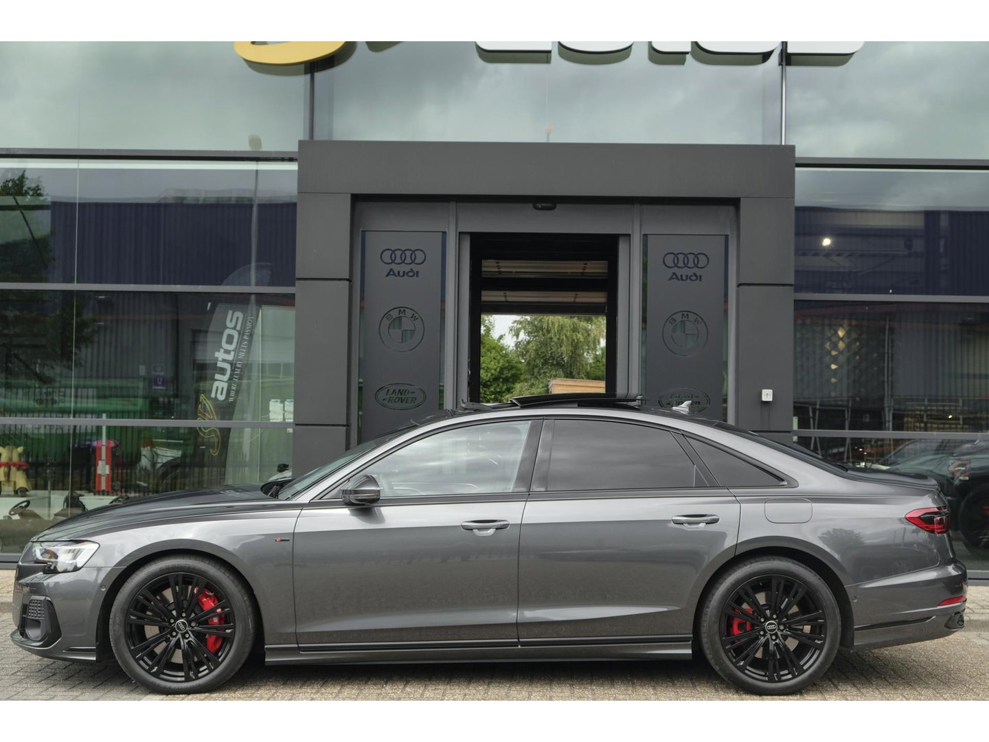 Audi A8 60 TFSIe 462pk S-Line Quattro Panoramdak *BTW* B&O 3d 4-Wielsturing RS stoelen Luchtvering Massage Stoelkoeling