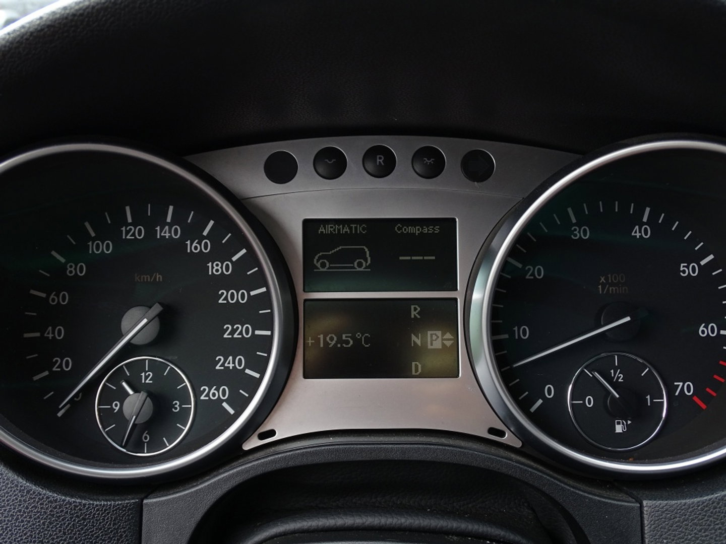 Mercedes-Benz M-Klasse 350 272PK V6 / Youngtimer / Xenon / Alcanatara / 2006