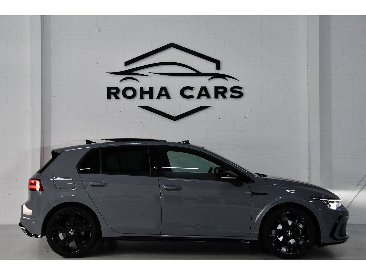 Volkswagen Golf 1.5 eTSI R-Line Pano, Sfeer, AppleCarplay