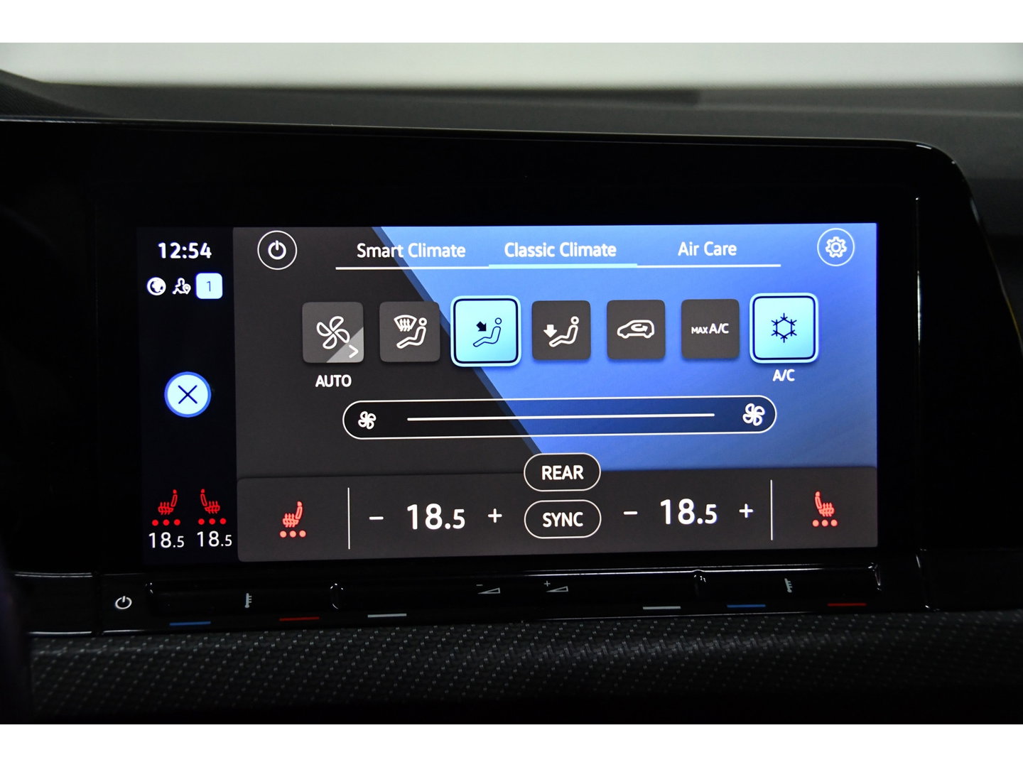 Volkswagen Golf 1.5 eTSI R-Line Pano, Sfeer, AppleCarplay