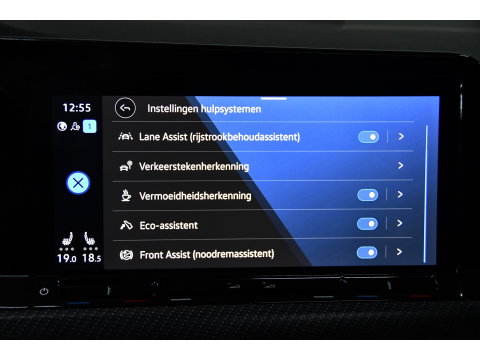 Volkswagen Golf 1.5 eTSI R-Line Pano, Sfeer, AppleCarplay