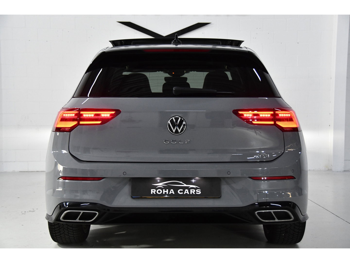 Volkswagen Golf 1.5 eTSI R-Line Pano, Sfeer, AppleCarplay