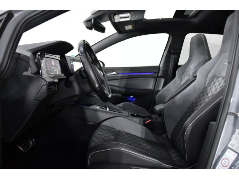 Volkswagen Golf 1.5 eTSI R-Line Pano, Sfeer, AppleCarplay