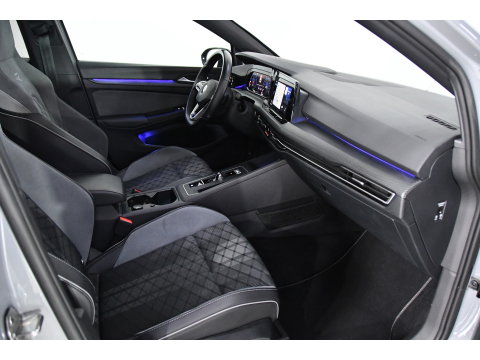Volkswagen Golf 1.5 eTSI R-Line Pano, Sfeer, AppleCarplay