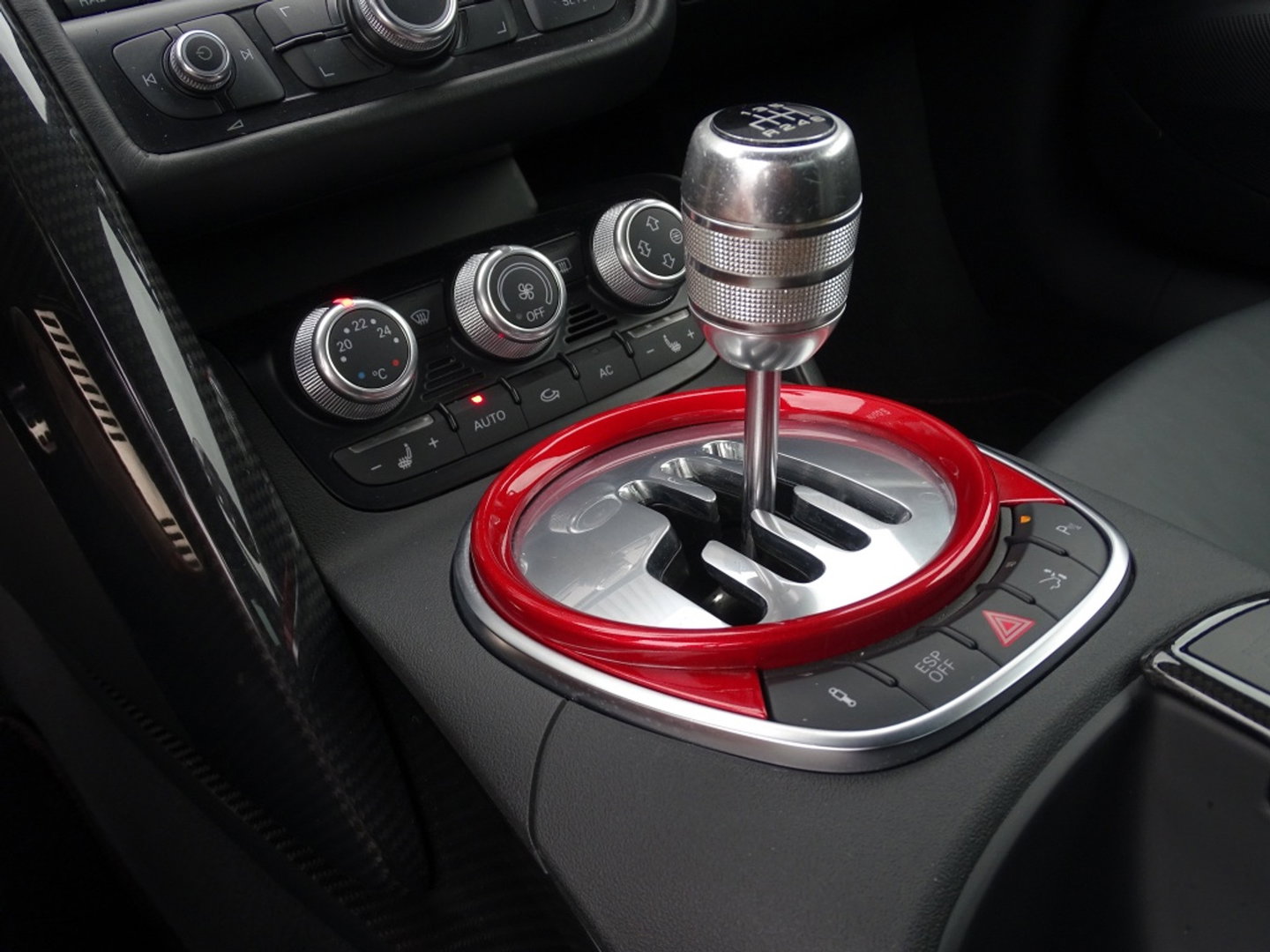 Audi R8 4.2 V8 FSI 421PK / Carbon / Liftsysteem / LED / B&O