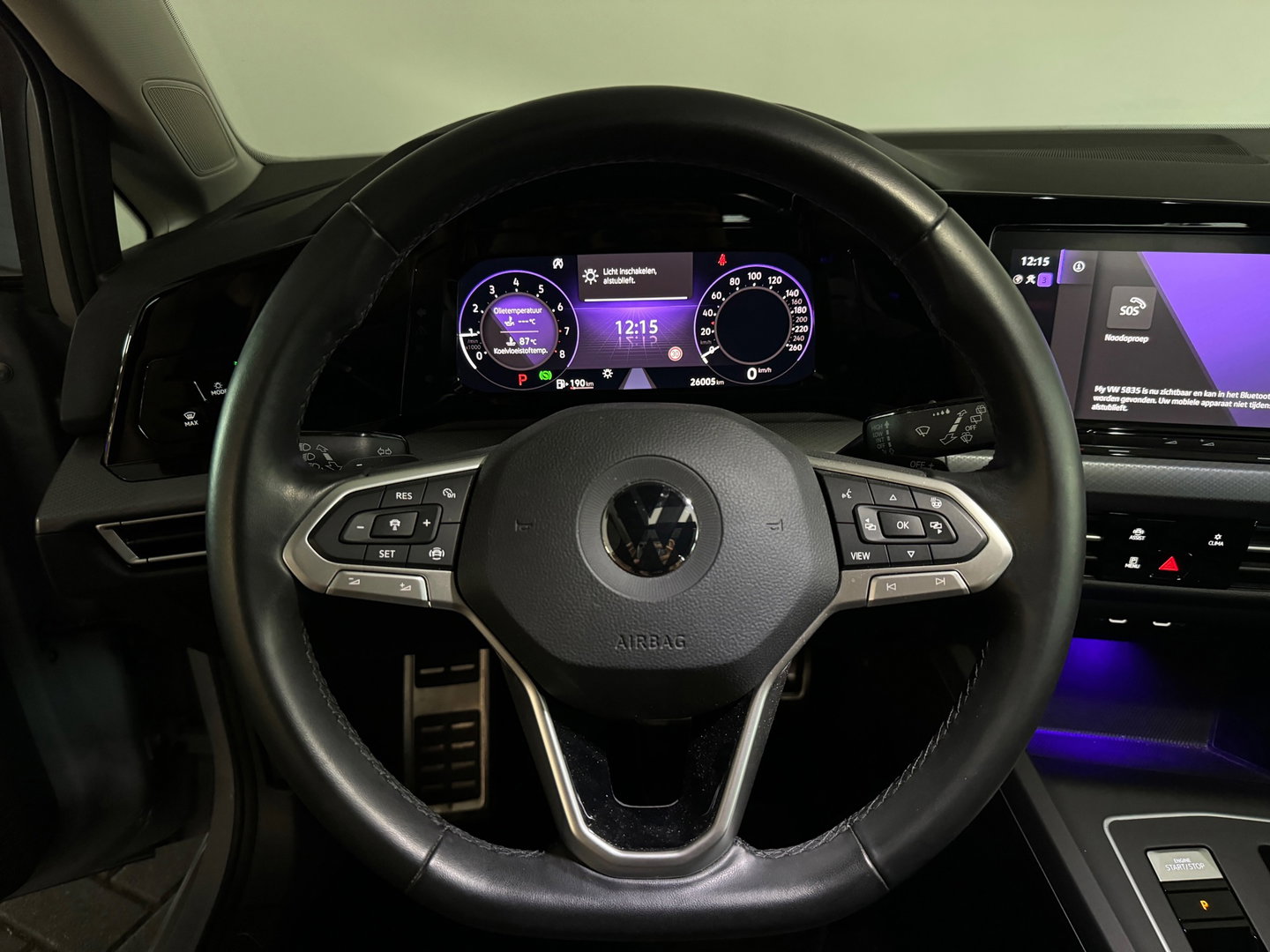 Volkswagen Golf 1.0 eTSI Life Pano|ACC|Lane|Sfeer|Stoelverwarming|Stuurverwarming