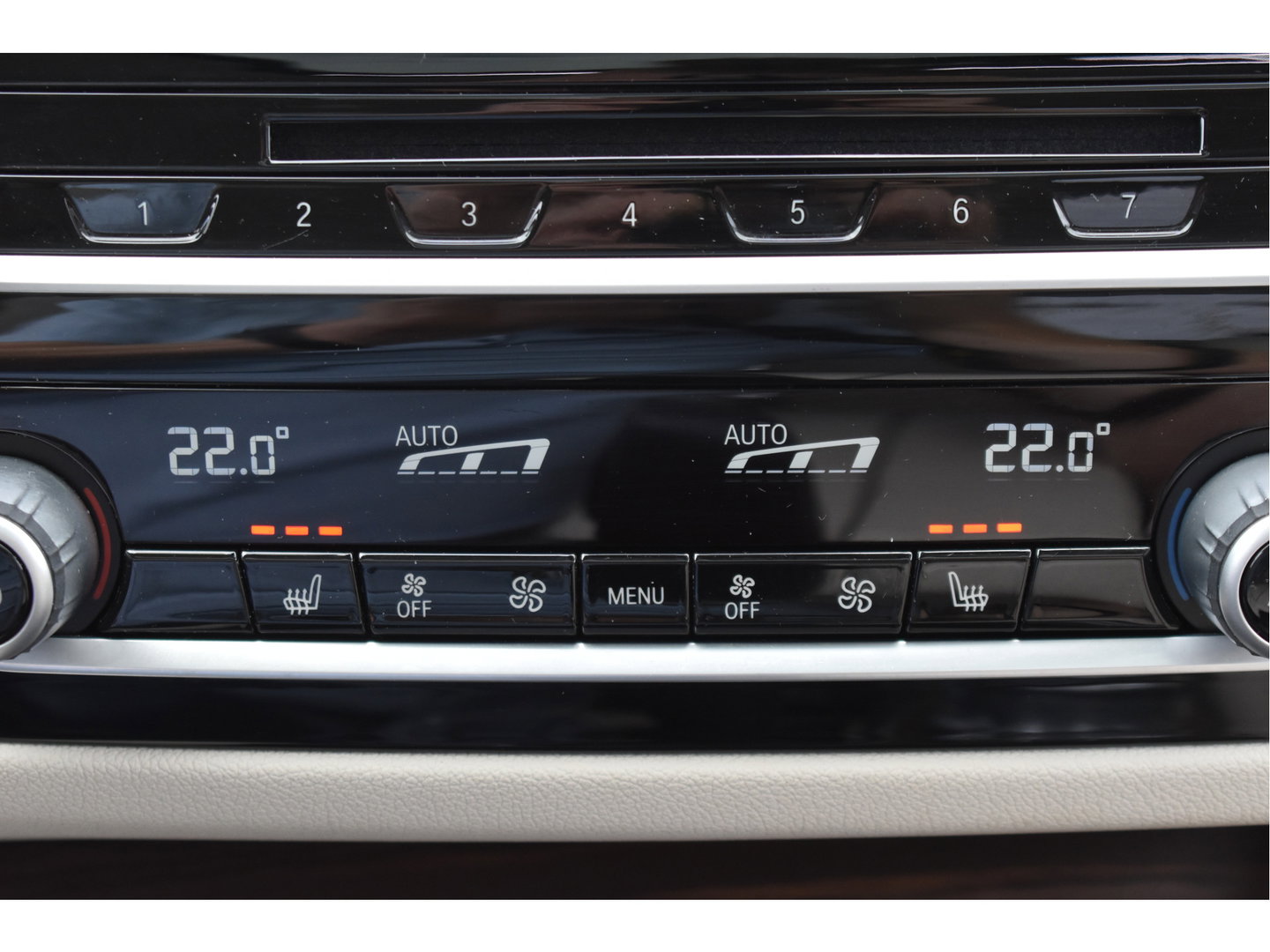 BMW 5 Serie 530i High Executive Edition Luxury 252 pk | NL-Auto | Open dak | Harman/Kardon | Stoelmassage & memory | 360 gr.camera | Carplay | Full LED | Historie