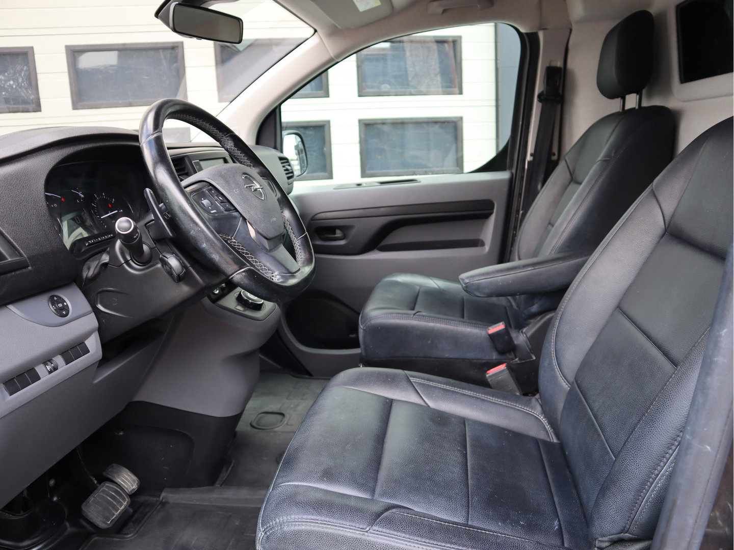 Opel Vivaro 2.0 CDTI 123 pk L1 - Innovation - Vol Opties + Imperiaal