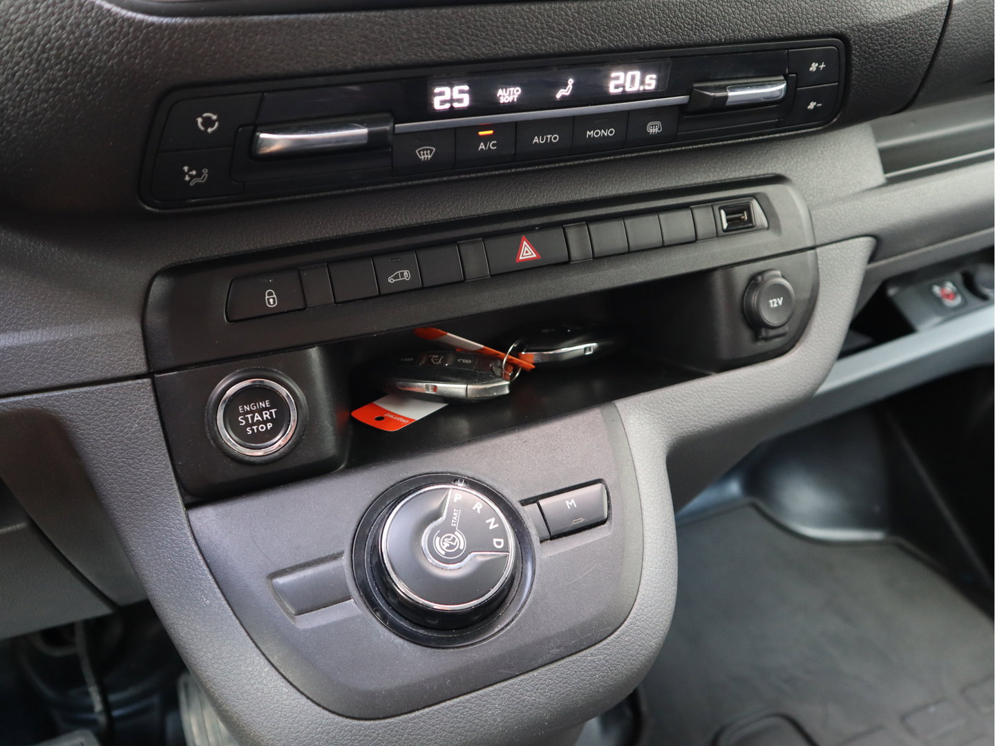 Opel Vivaro 2.0 CDTI 123 pk L1 - Innovation - Vol Opties + Imperiaal