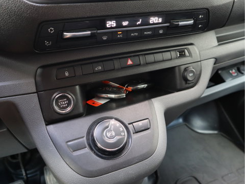 Opel Vivaro 2.0 CDTI 123 pk L1 - Innovation - Vol Opties + Imperiaal