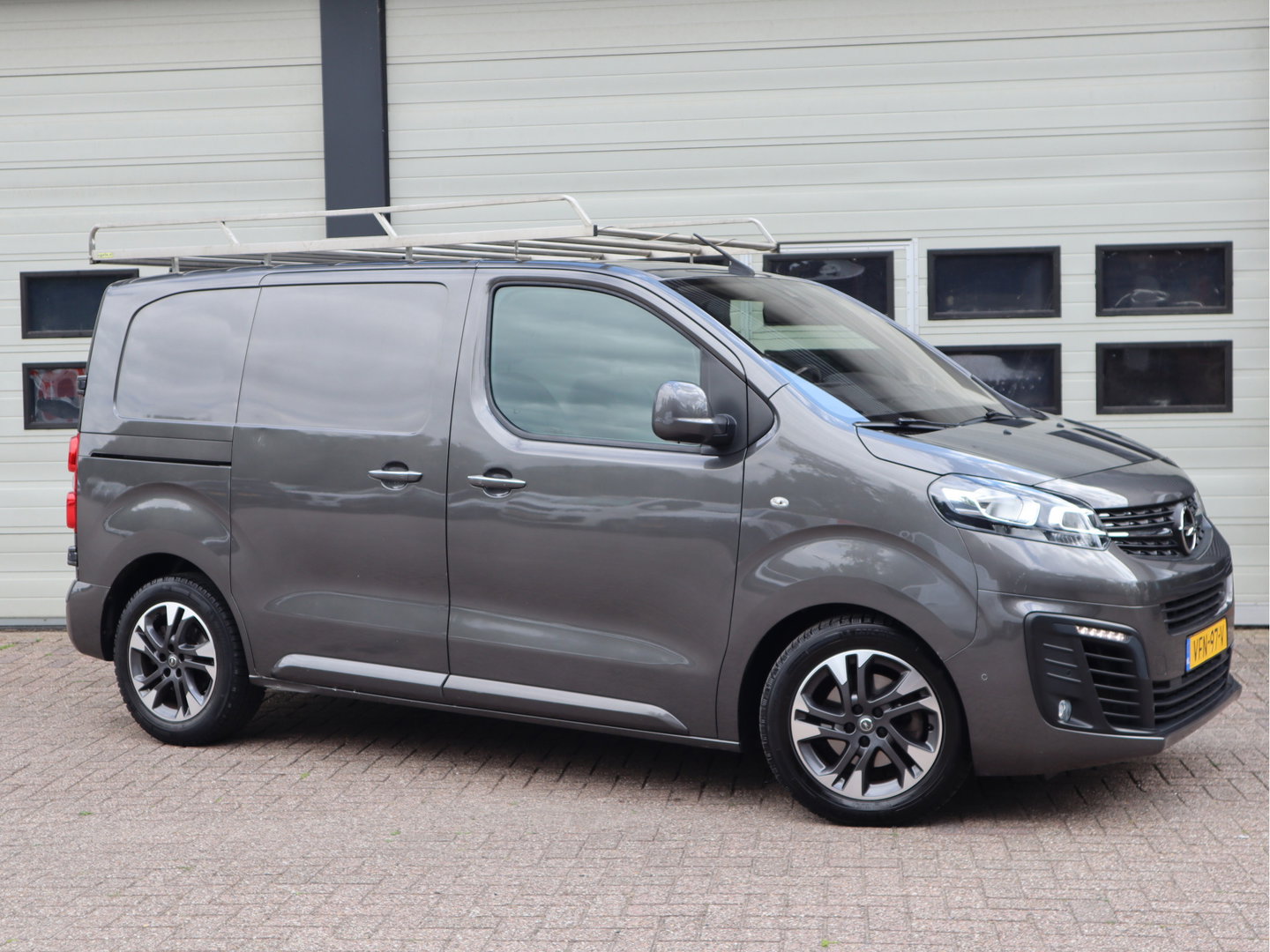 Opel Vivaro 2.0 CDTI 123 pk L1 - Innovation - Vol Opties + Imperiaal
