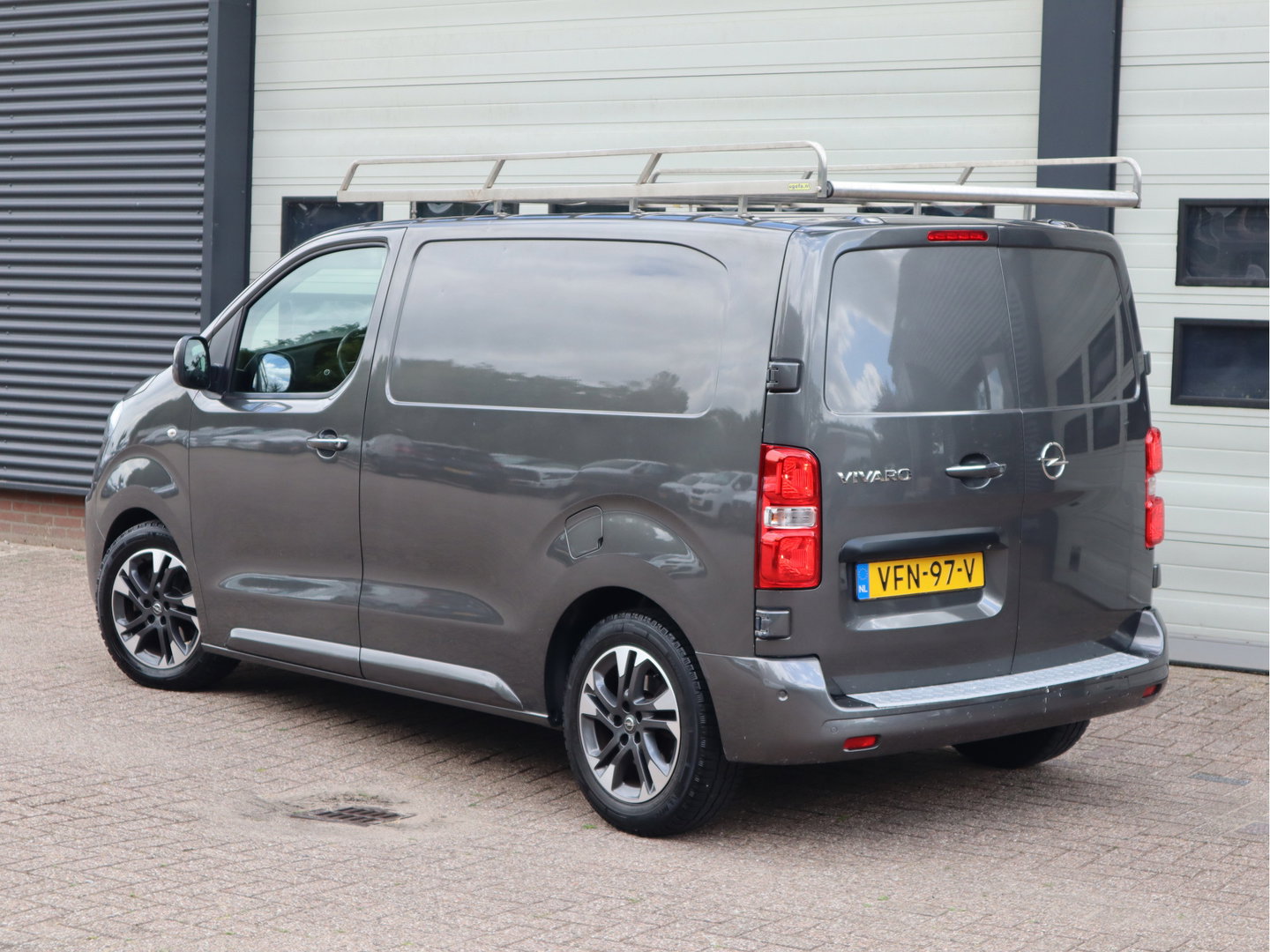 Opel Vivaro 2.0 CDTI 123 pk L1 - Innovation - Vol Opties + Imperiaal