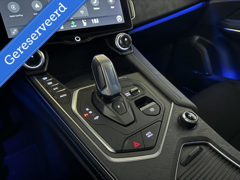 Lynk & Co 01 1.5 Plug-in Black Edition Pano Sfeer. CarPlay 360° Trekh.