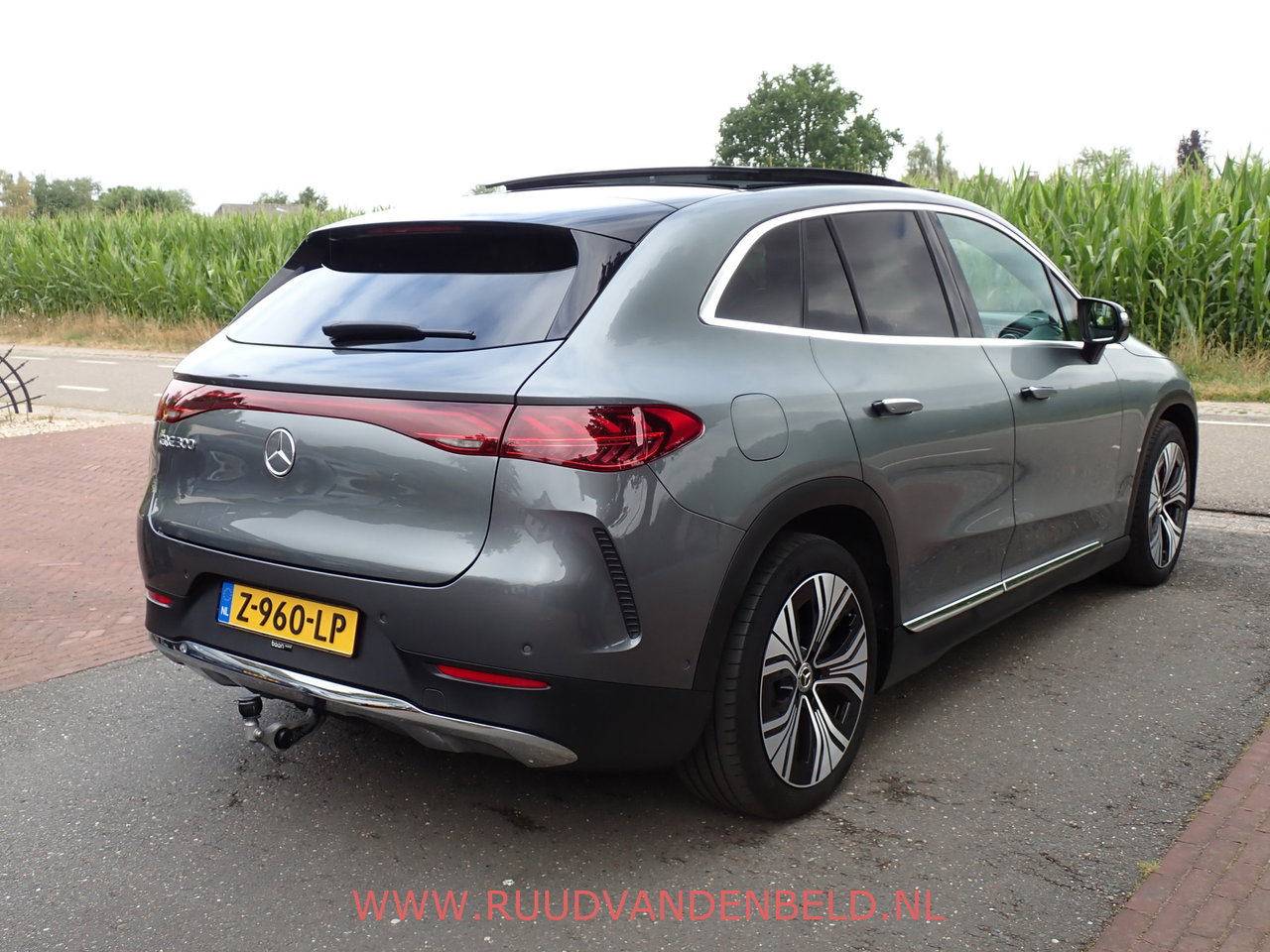 Mercedes-Benz EQE