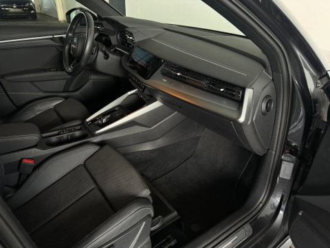Audi A3 Limousine 35 TFSI edition S Line Keyless|Trekhaak