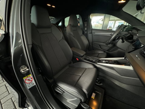 Audi A3 Limousine 35 TFSI edition S Line Keyless|Trekhaak