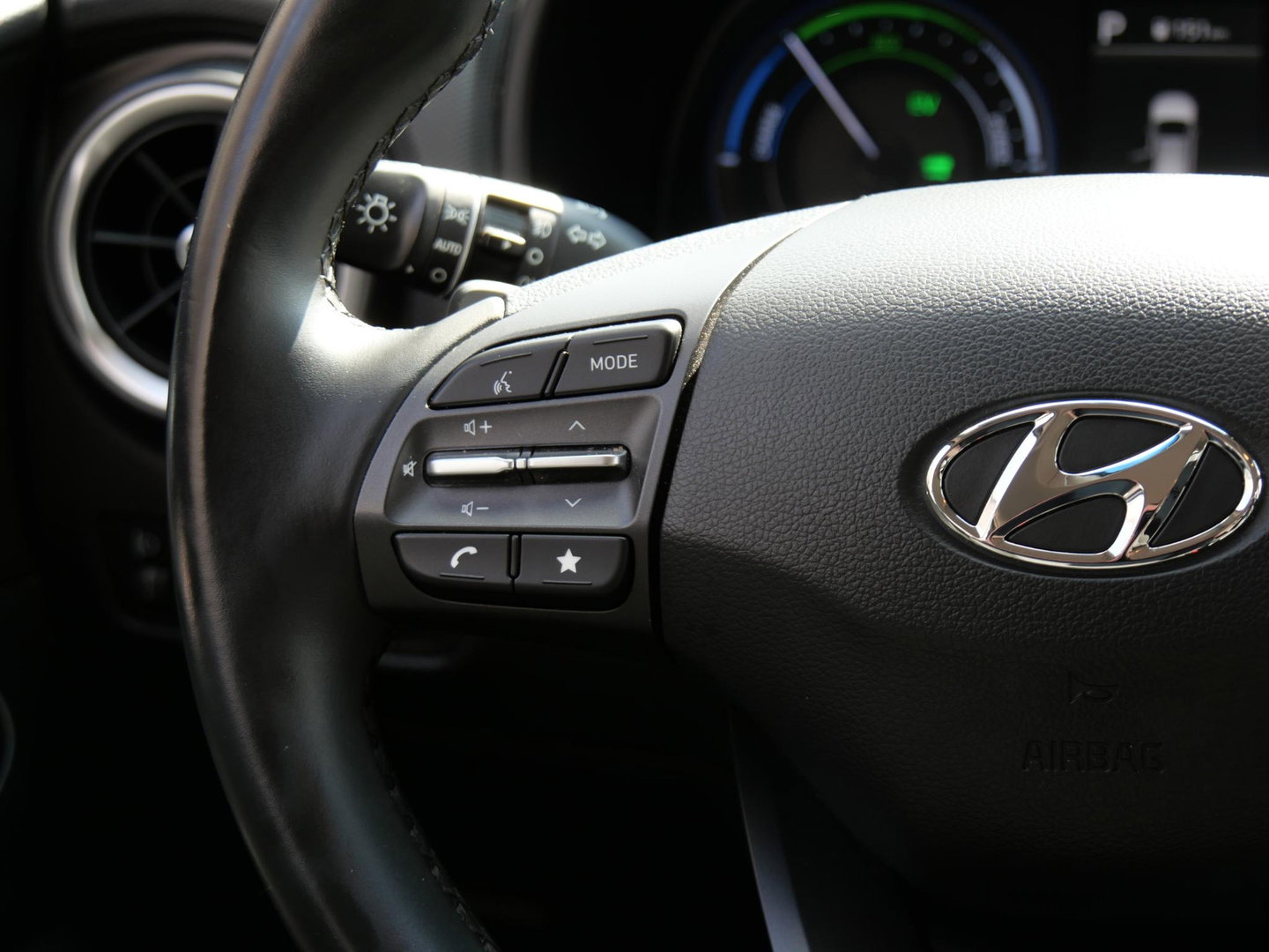 Hyundai KONA 1.6GDi HEV COMFORT SMART/ TREKHAAK/ NIEUW MODEL/ NL-AUTO 1STE EIGENAAR