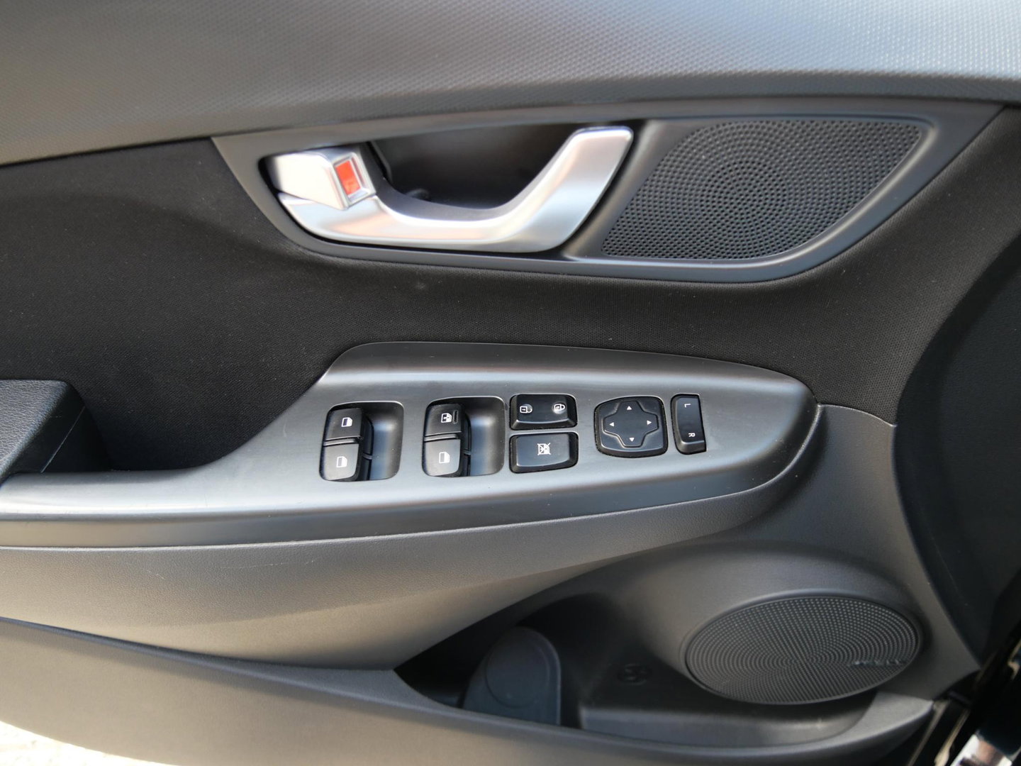 Hyundai KONA 1.6GDi HEV COMFORT SMART/ TREKHAAK/ NIEUW MODEL/ NL-AUTO 1STE EIGENAAR