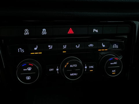 Volkswagen T-Roc 2.0 TSI 4Motion R Pano|BlindSpot|ACC|Lane Assist|DCC|Camera