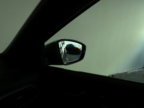 Volkswagen T-Roc 2.0 TSI 4Motion R Pano|BlindSpot|ACC|Lane Assist|DCC|Camera
