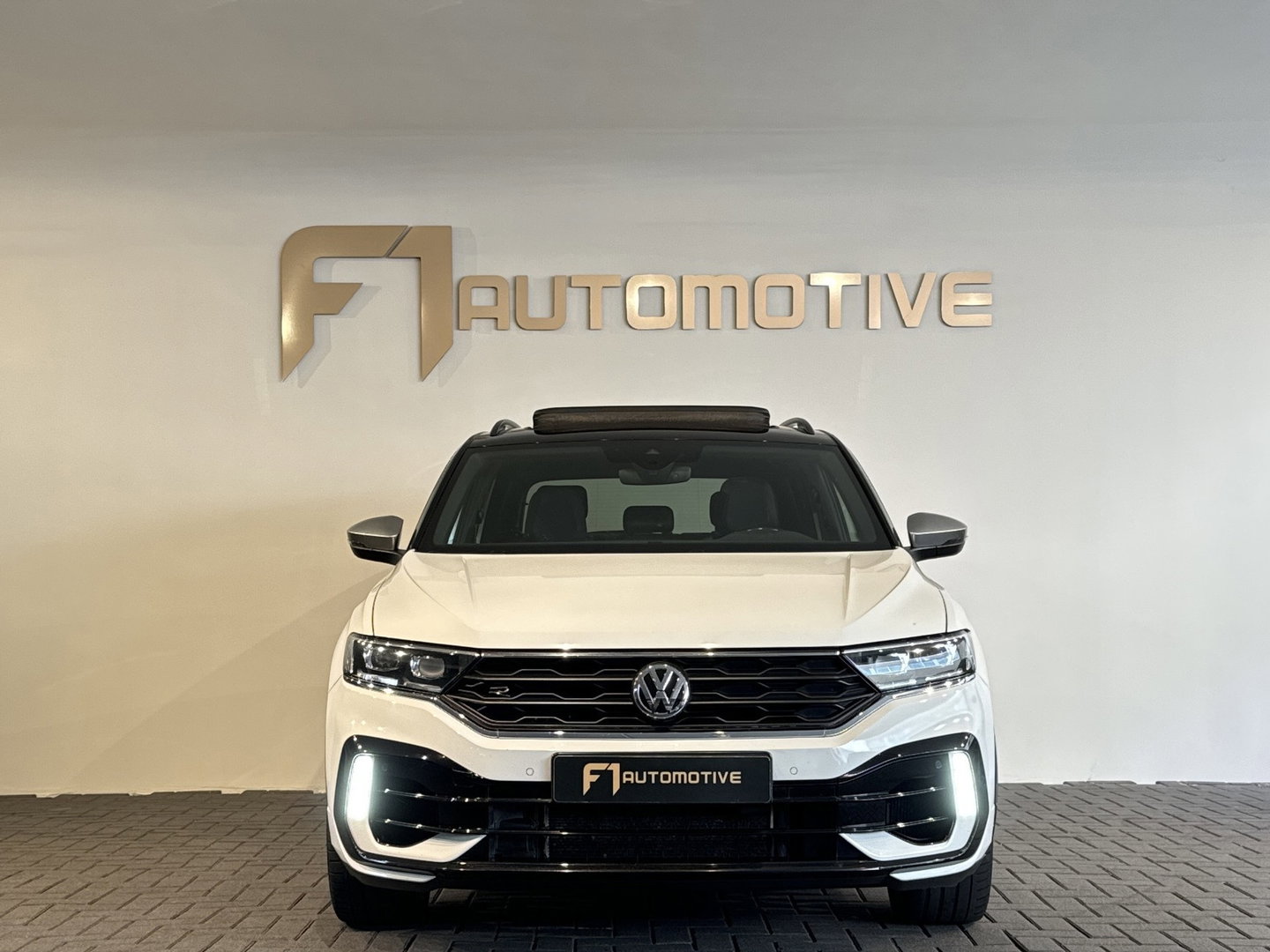 Volkswagen T-Roc 2.0 TSI 4Motion R Pano|BlindSpot|ACC|Lane Assist|DCC|Camera