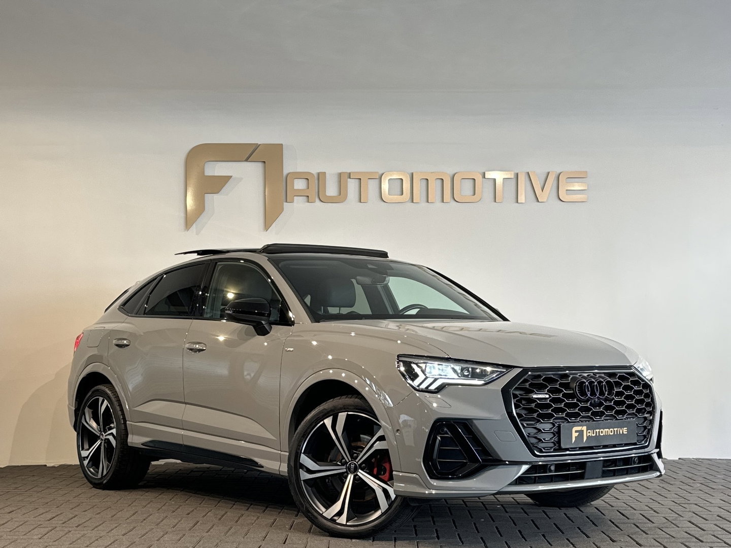 Audi Q3 Sportback 45 TFSI quattro S Edition Pano|Trekhaak|360|B&o|BlindSpot|ACC|Lane Assist|Sfeer|