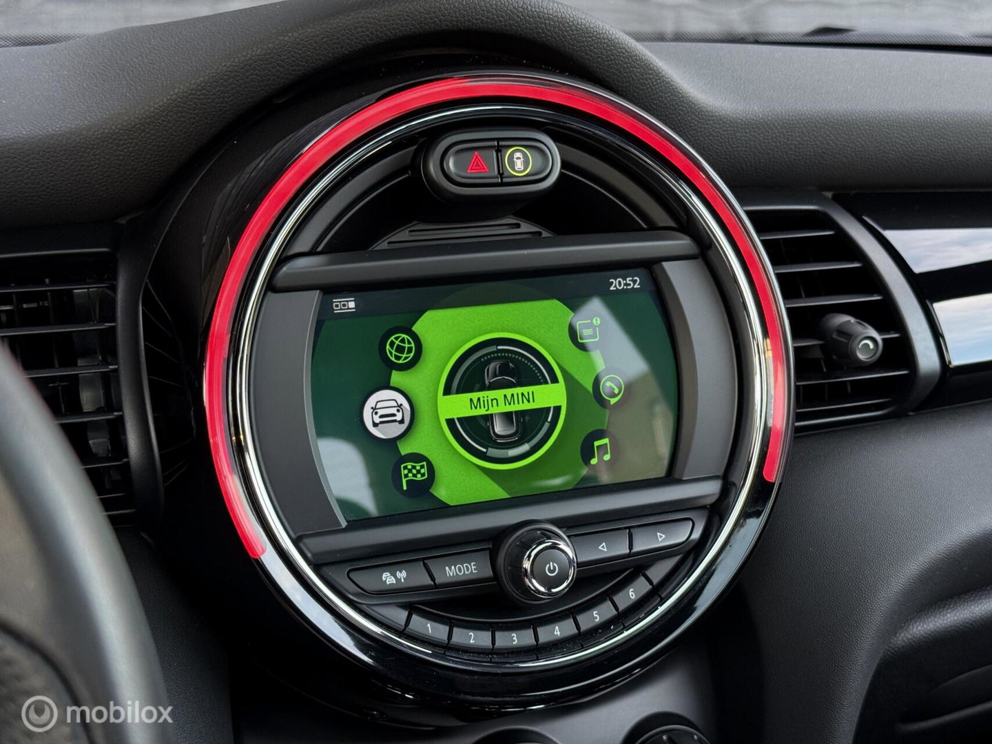 MINI 3-Deurs 2.0 John Cooper Works Chili | Pano | Leder | HUD | 231 PK